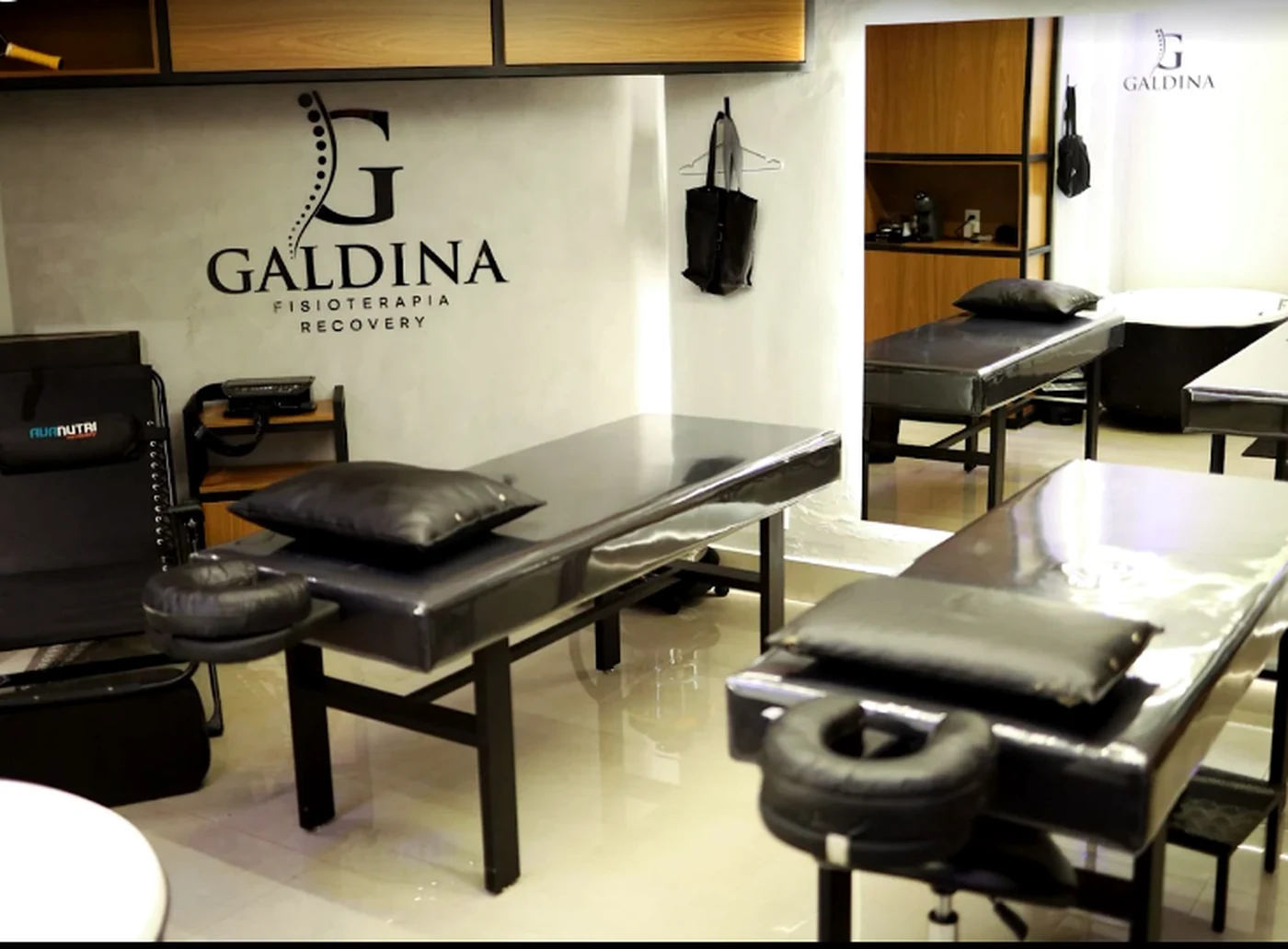 Sala de atendimento da Galdina Fisioterapia e Recovery